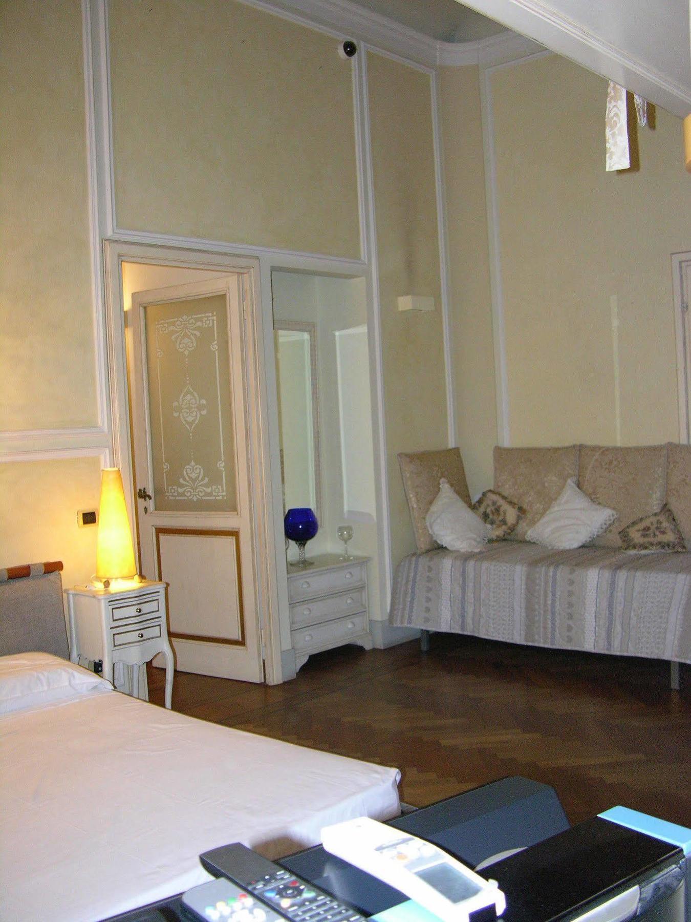 Booking Firenze Appartamenti 外观 照片